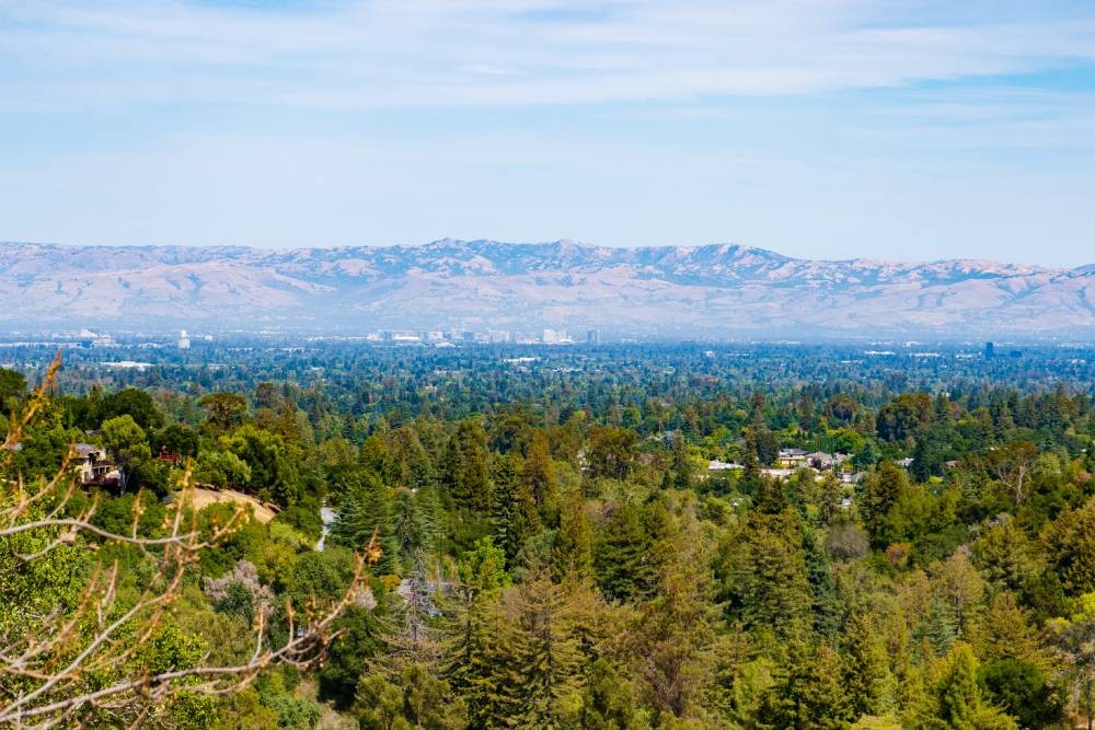 Landscape image of forests and mountains in Saratoga, CA
