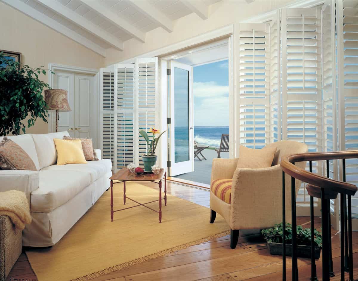 Hunter Douglas Heritance® Hardwood Shutters, wood shutters, interior shutters, wooden window shutters near Campbell, California (CA)